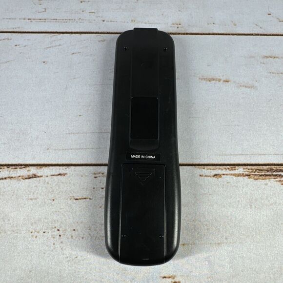 TEAC RC-1122 5 Disc CD Changer Remote Control TESTED Battery Cover - Picture 3 of 3